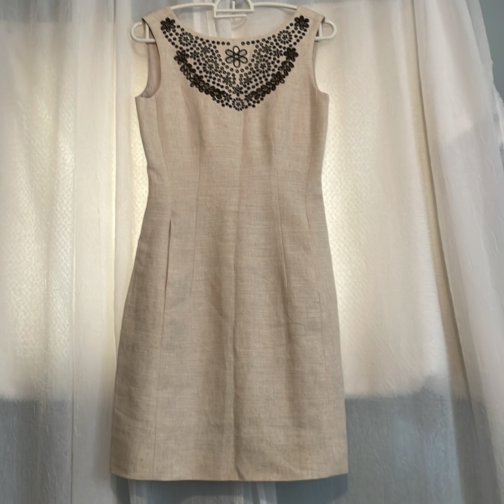 Kate Spade Domino Size 0 Shift Dress Cream Linen elegant embellished neckline